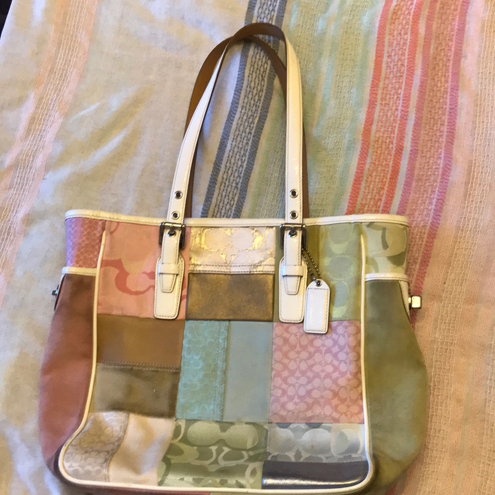 Coach medium tote